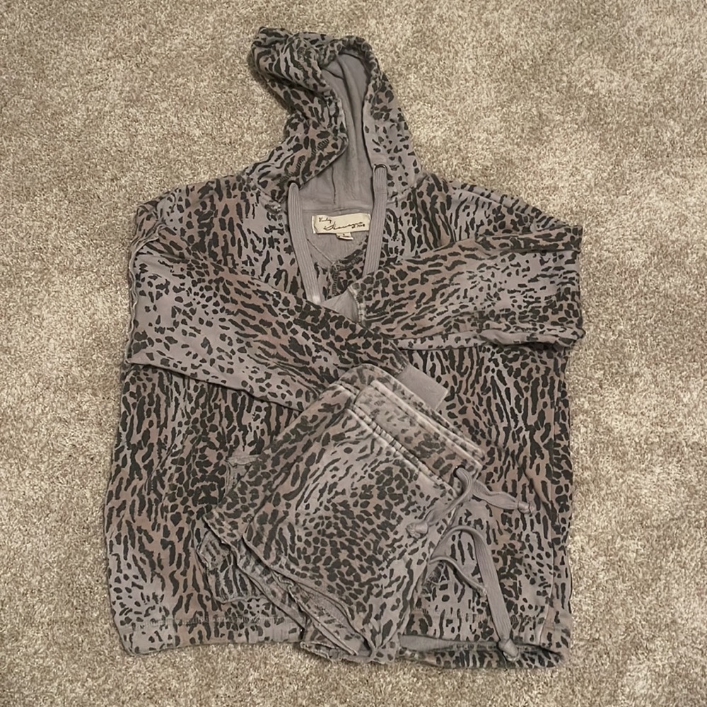 Vintage Havana Lounge set w hoodie and short